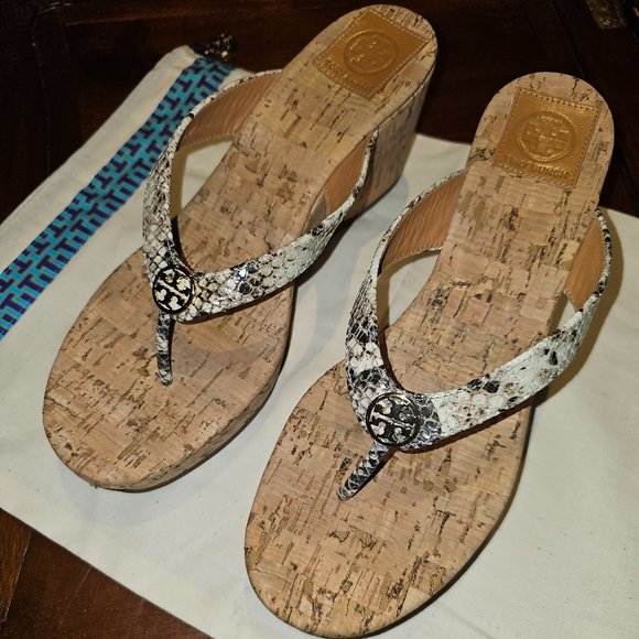 Tory Burch Thora Platform Sandal - Picture 2 of 5
